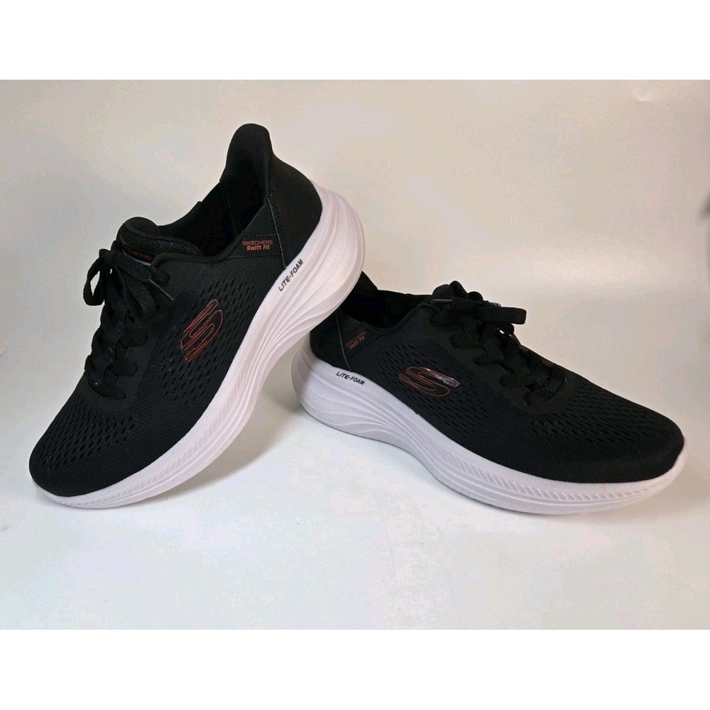 Skechers Hands Free Swift Fit Woman's Sz 9 Lite-Foam Laced Sneakers
